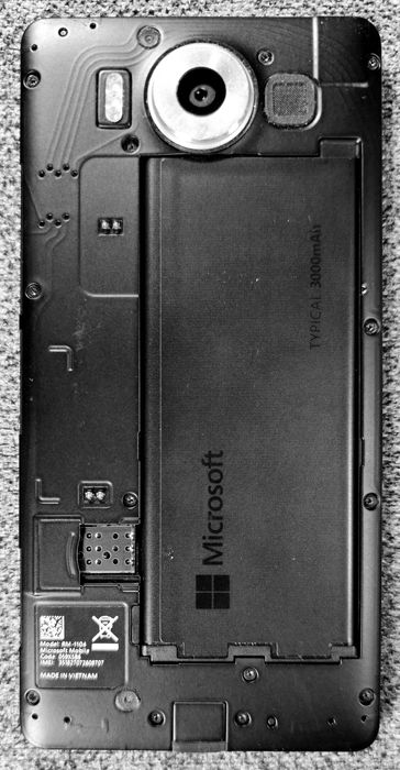 Microsoft Nokia Lumia 950 3 GB RAM 32 GB blak ETUI DODATKOWA BATERIA