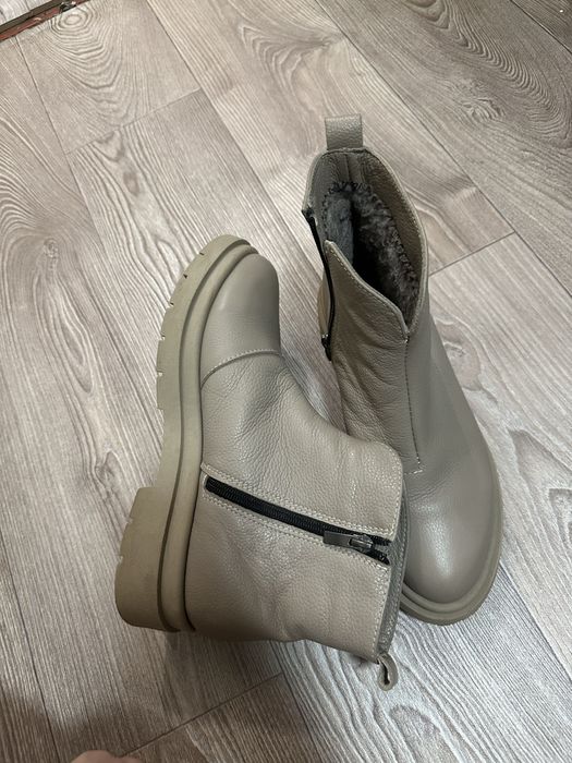 Зимове взуття 39 розмір