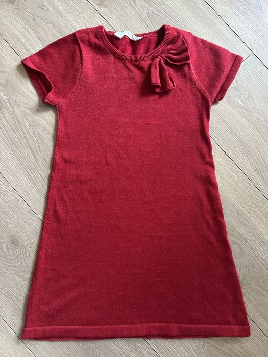Czerwona sukienka z kolardką H&M 122/128