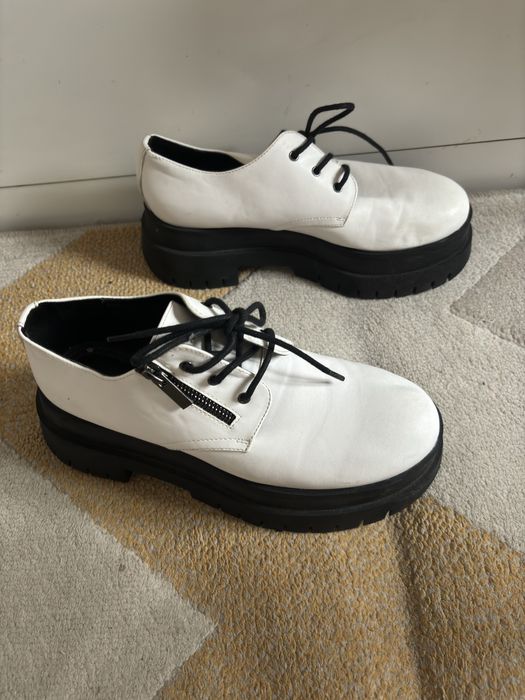 Polbuty , workery marki Bershka rozm 38