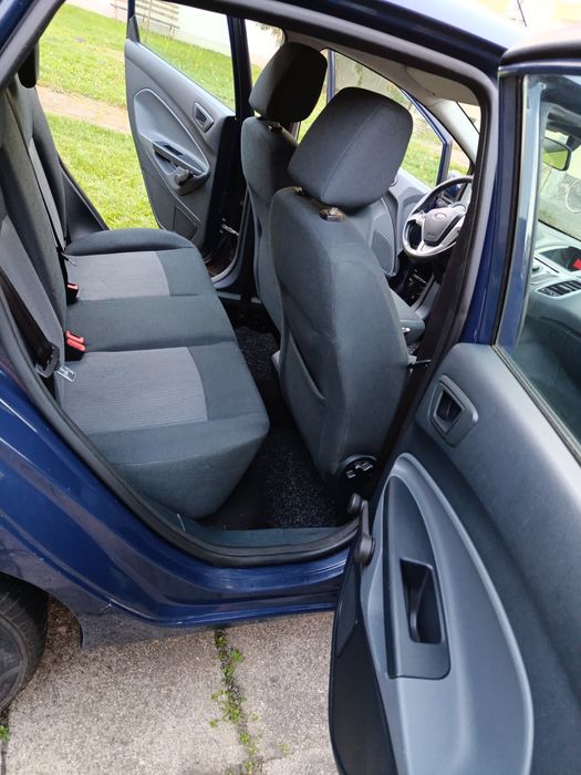 Sprzedam Ford Fiesta MK7 2010