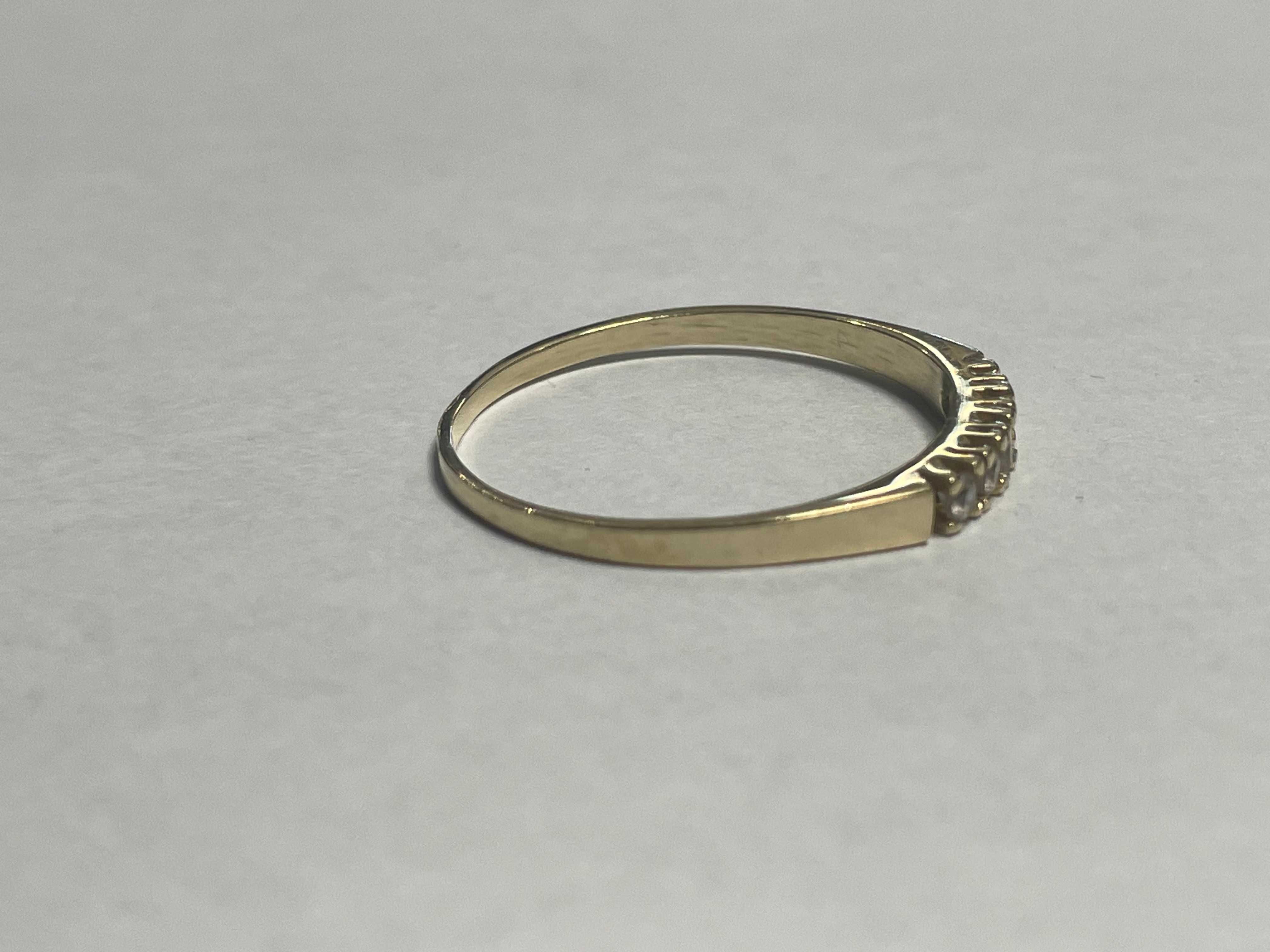 Złoty pierścionek 14kt 1,7 gram rozmiar 24