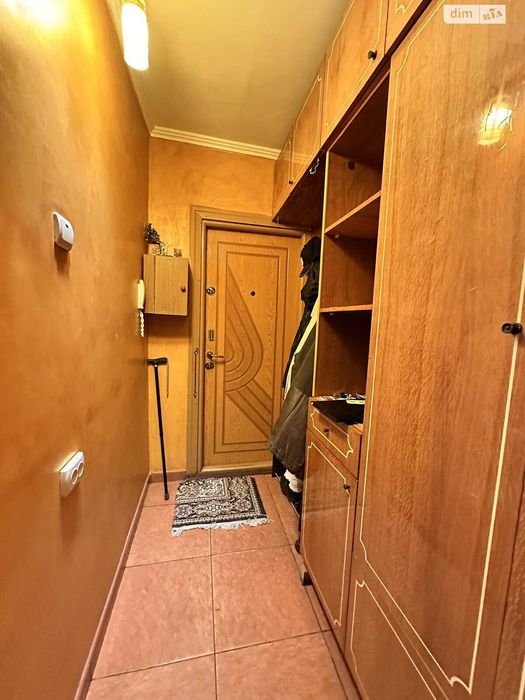 Продаж 3 кімнатної з ао, мікрорайон Сонячний