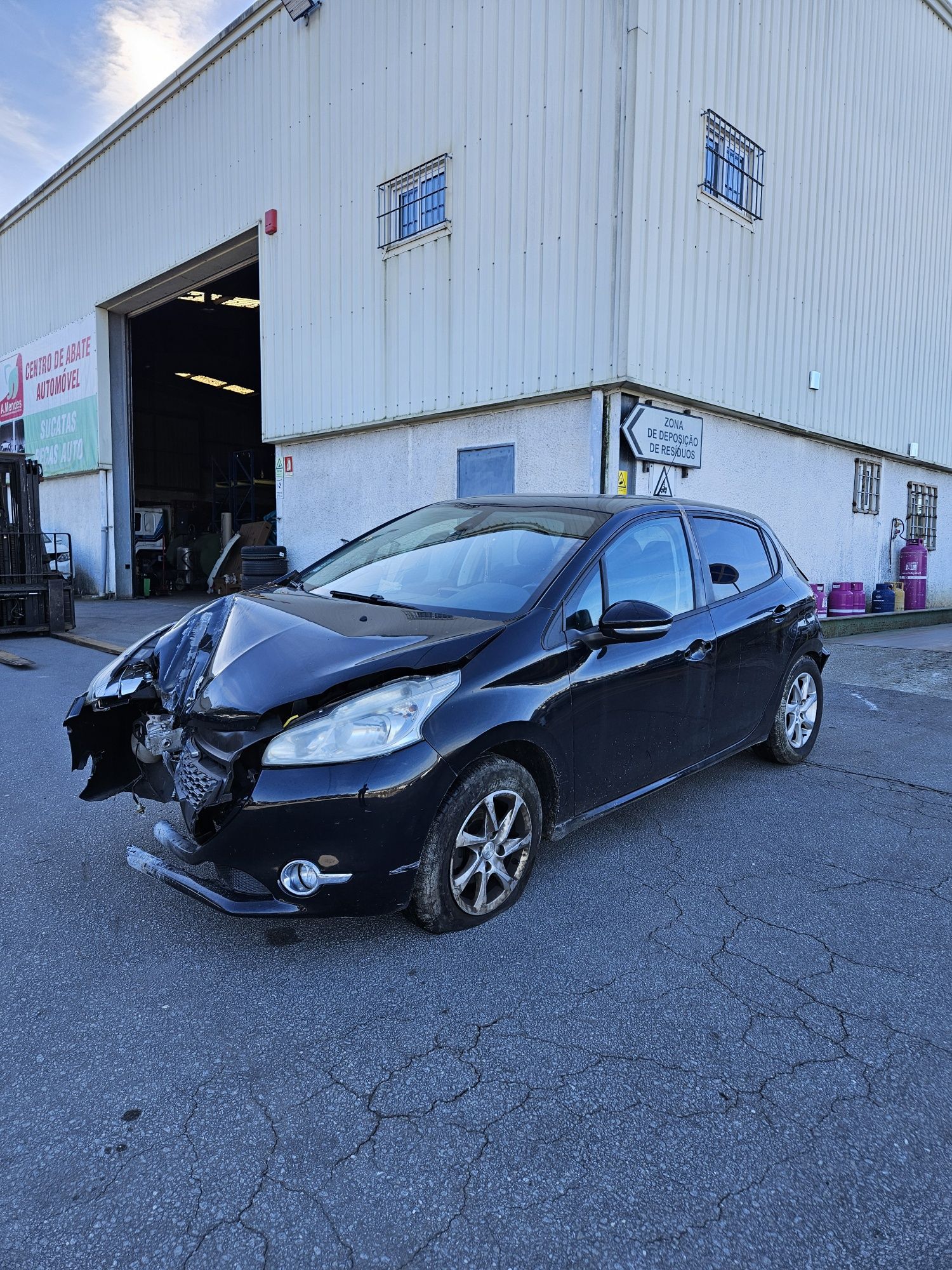 Peugeot 208 1.4 HDi de 2012 para peças