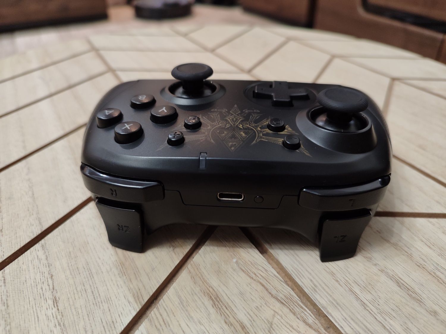 Pad Hori Zelda do Nintendo Switch V1, V2, lite, bezprzewofowy