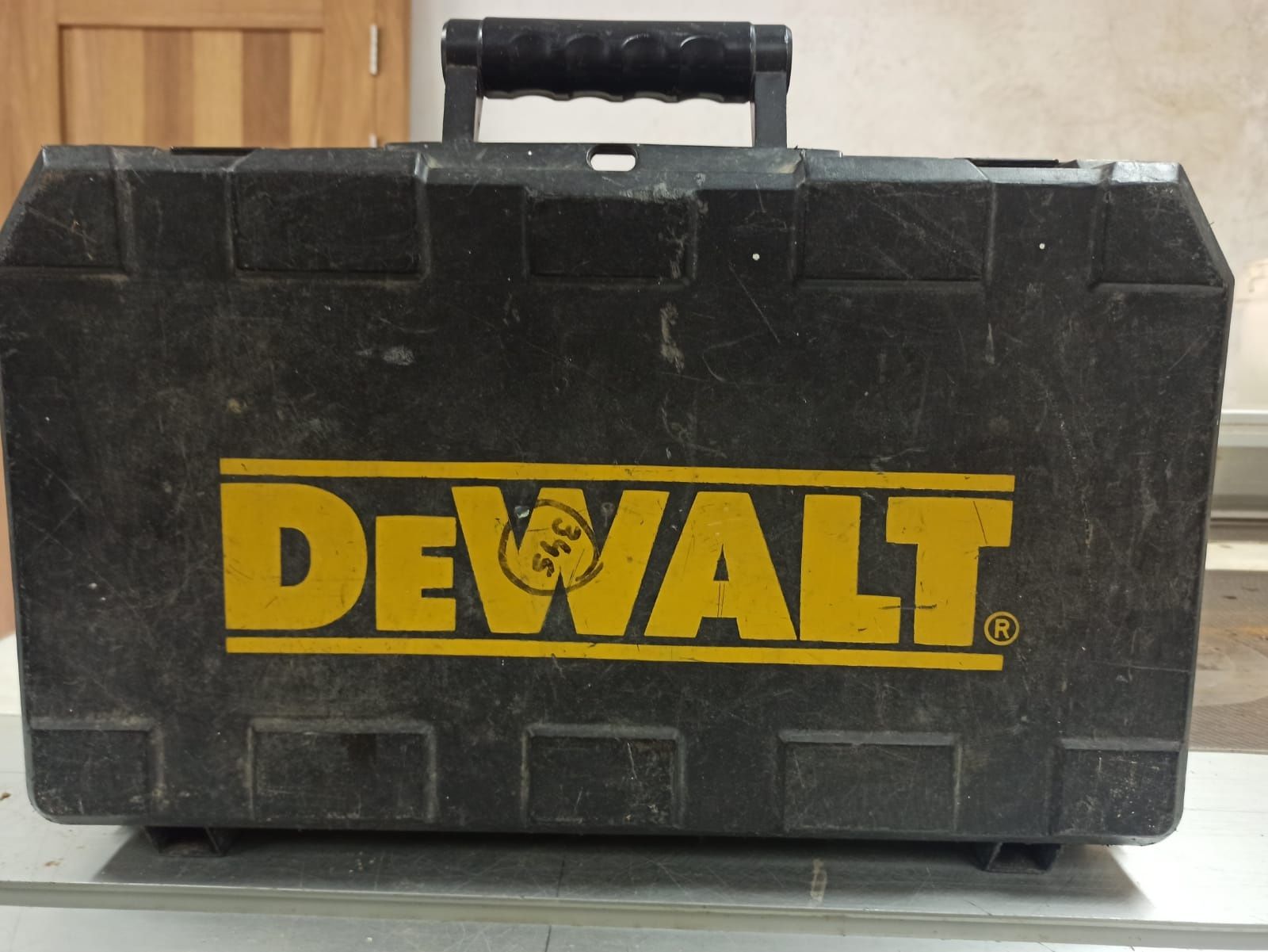 Máquina Furar Pedra DeWALT