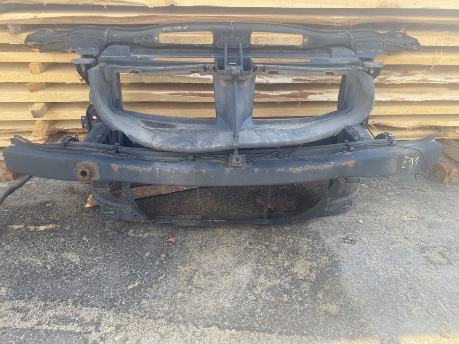 Телевізор BMW E90 E91