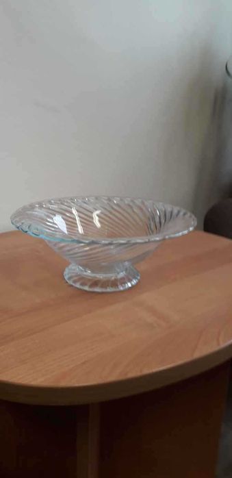 Patera szklana na owoce