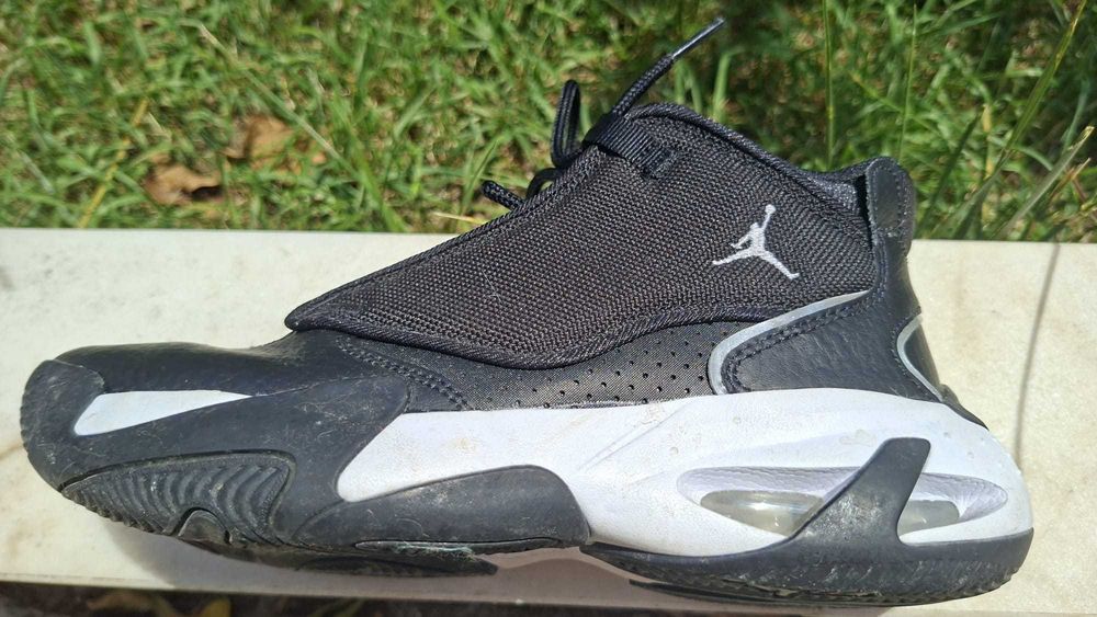 Ténis - Jordan Max Aura 4