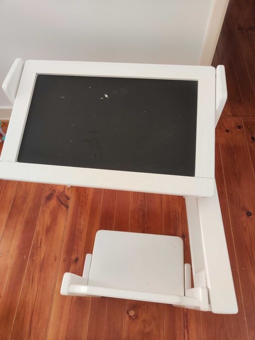 Secretária de criança dobrável