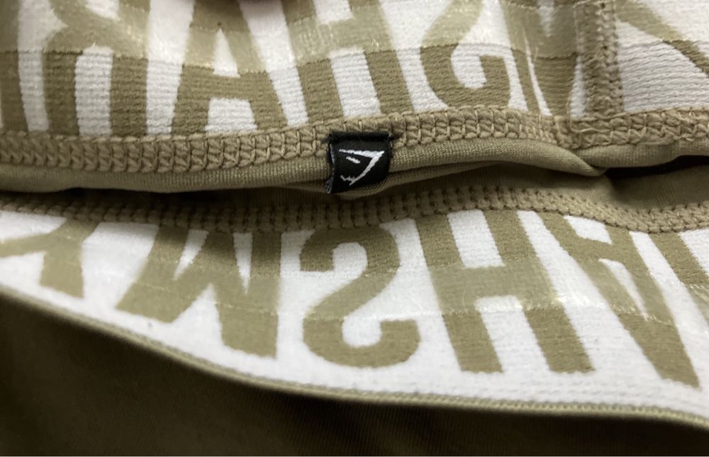 Gymshark, sportowe, stylowe legginsy 3/4 w kolorze khaki, rozmiar S