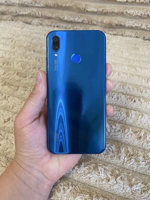 Смартфон Huawei P20 Lite 4/64GB Blue 2SIM у гарному стані