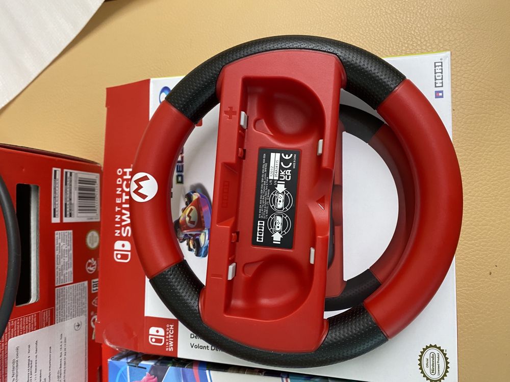 Nintendo Switch+ 2 гри Mario Kart 8 Deluxe та Nintendo Switch Sports