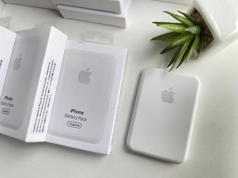 Зовнішній акумулятор PowerBank MagSafe battery Pack 5000 mah