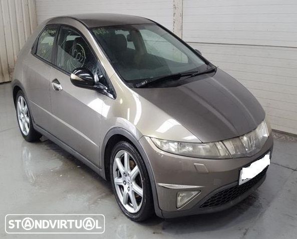 Honda Civic Viii hatchback FK1 2.2 CDTI de 2007 disponível para peças