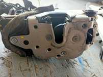 zamek drzwi lewy tył 135.780.24 Opel Astra J Insignia