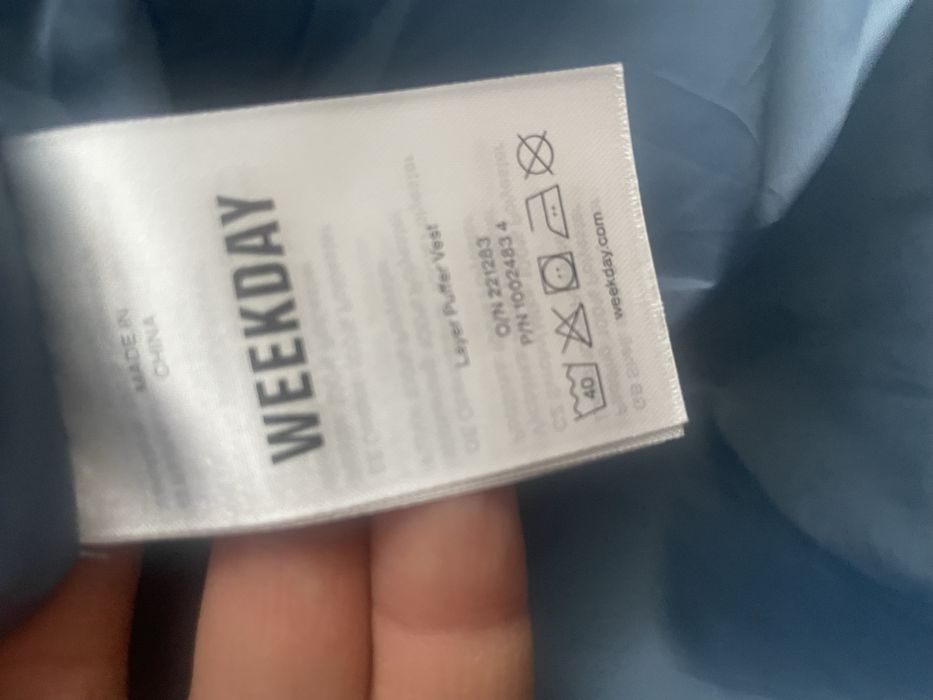 Камізелька, жилетка жіноча Weekday, M