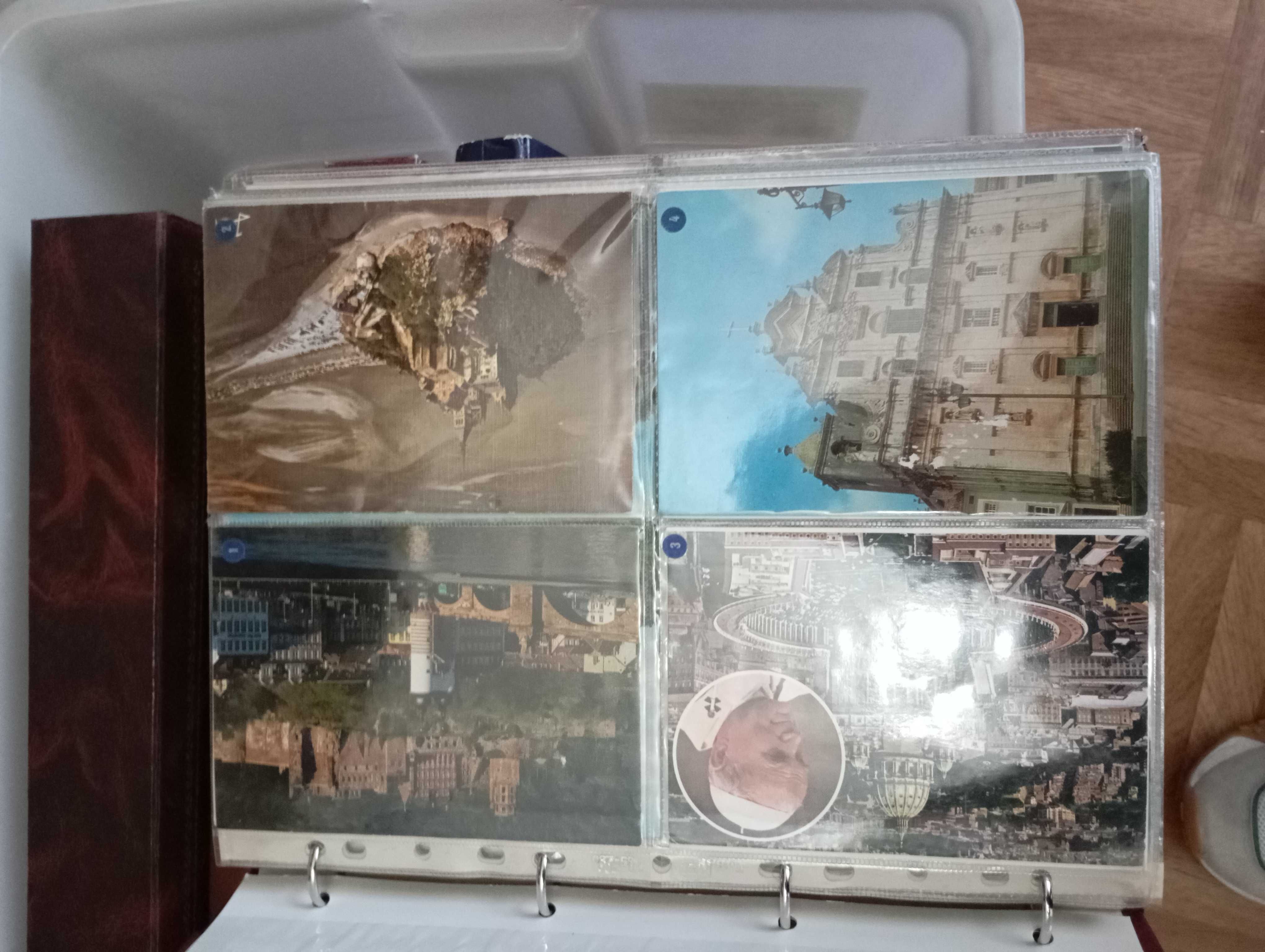 Vendo postais antigos em catálogos cada um 1€