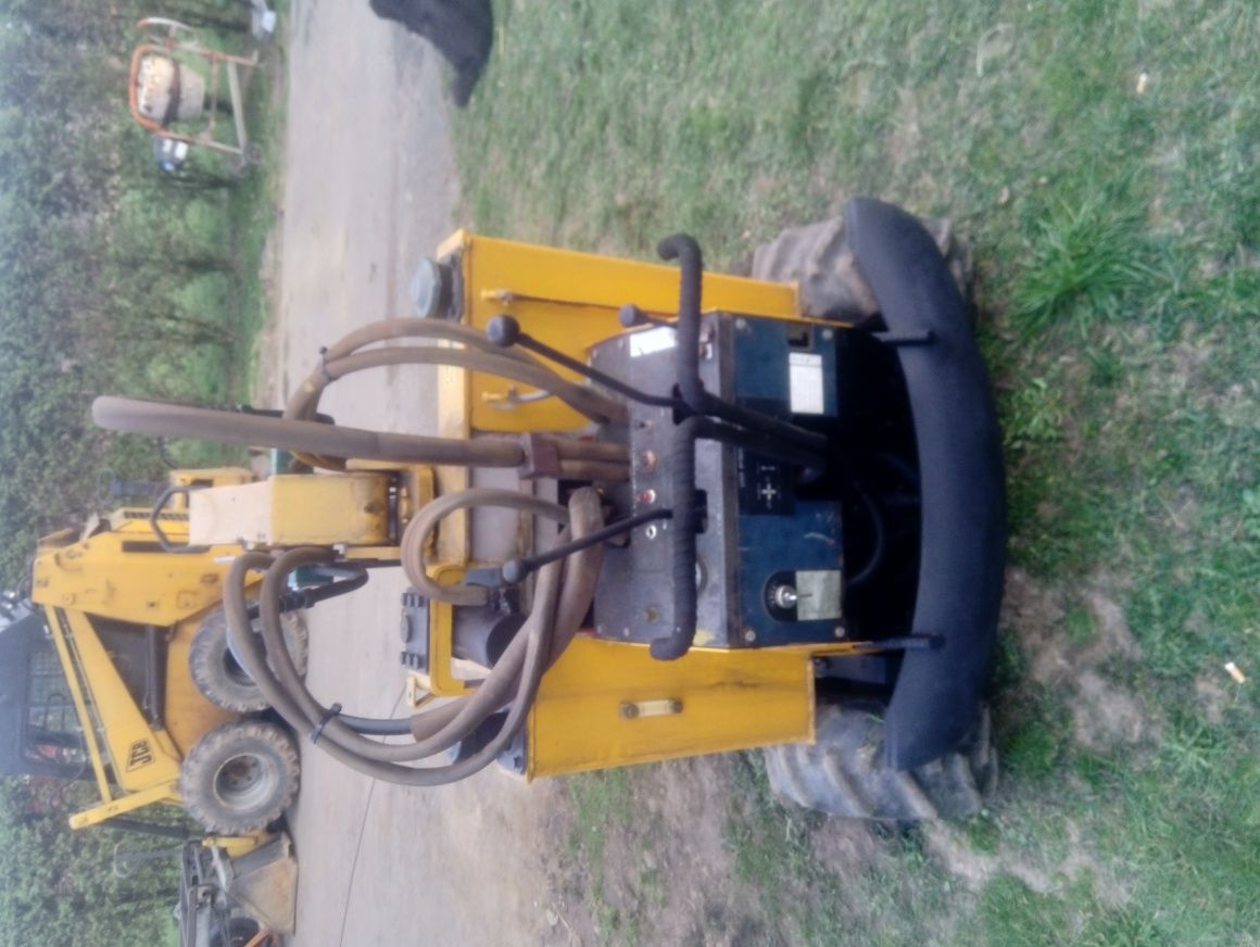 Wypożyczalnia wynajęcia mini ładowarka bobcat jcb