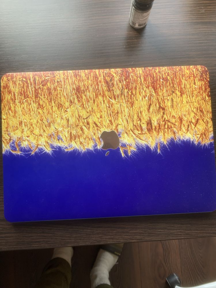Macbook air m1 8/256