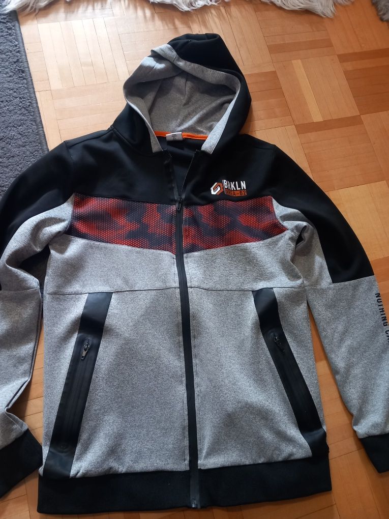Bluza chłopięca z kapturem sportowa na wiek 14/15 lat