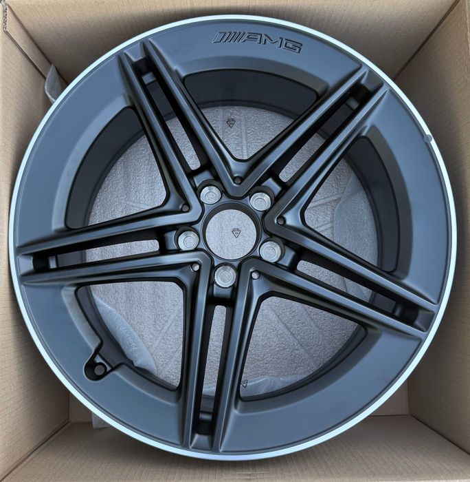 NOWA ORYG. FELGA  19' MERCEDES AMG A 177-401- 22- 00 4x112  ET52