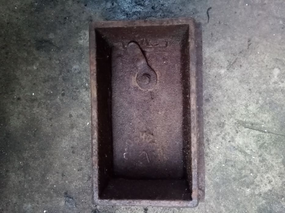 Дверцы чугунные ссср 130 мм на 75 мм маленькие