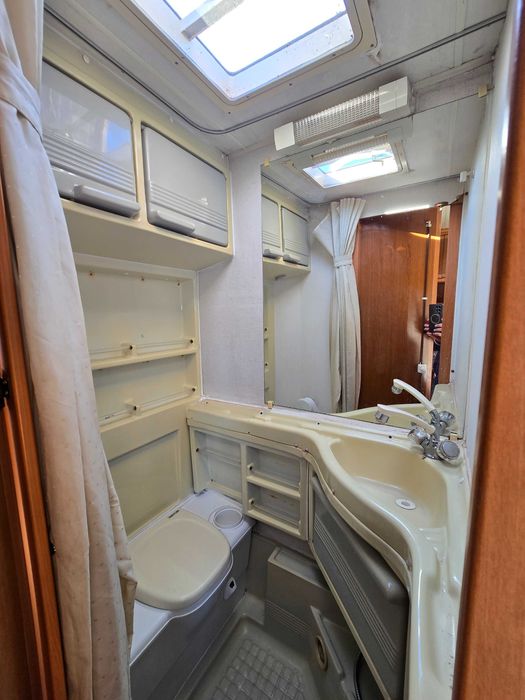 Autocaranava IVECO com GARAGEM de MOTA