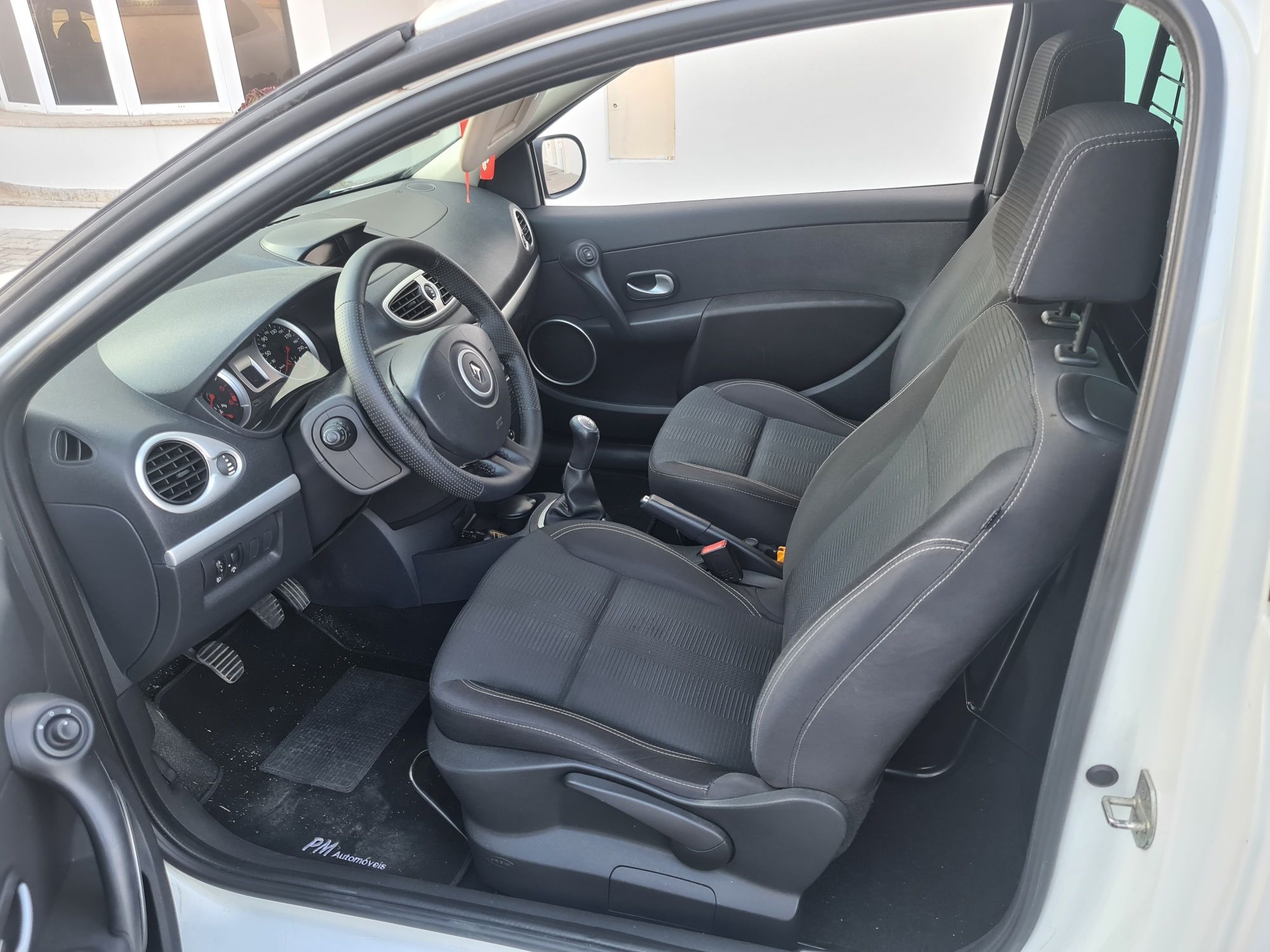 Vendo renault clio van