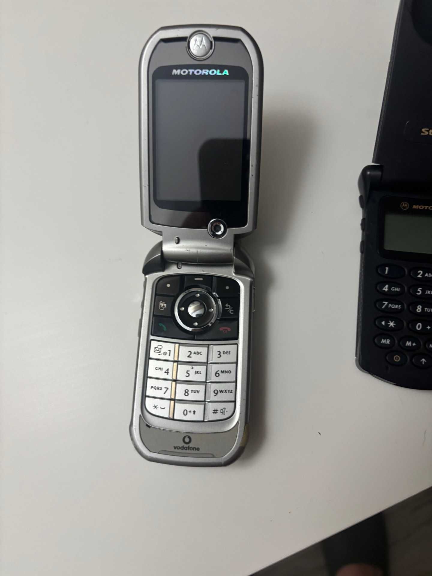 Lote de 2 telemóveis Motorola para peças – 40 € (Negociável)