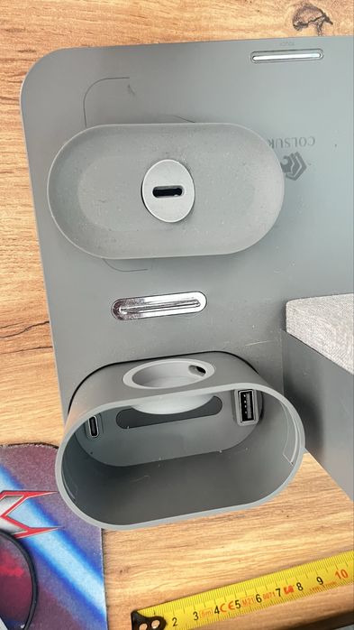 Ladowarka lampka zegar 5w1