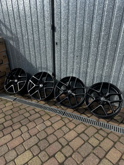Felgi Borbet 18” czarne – 5x112, otwór 57.1