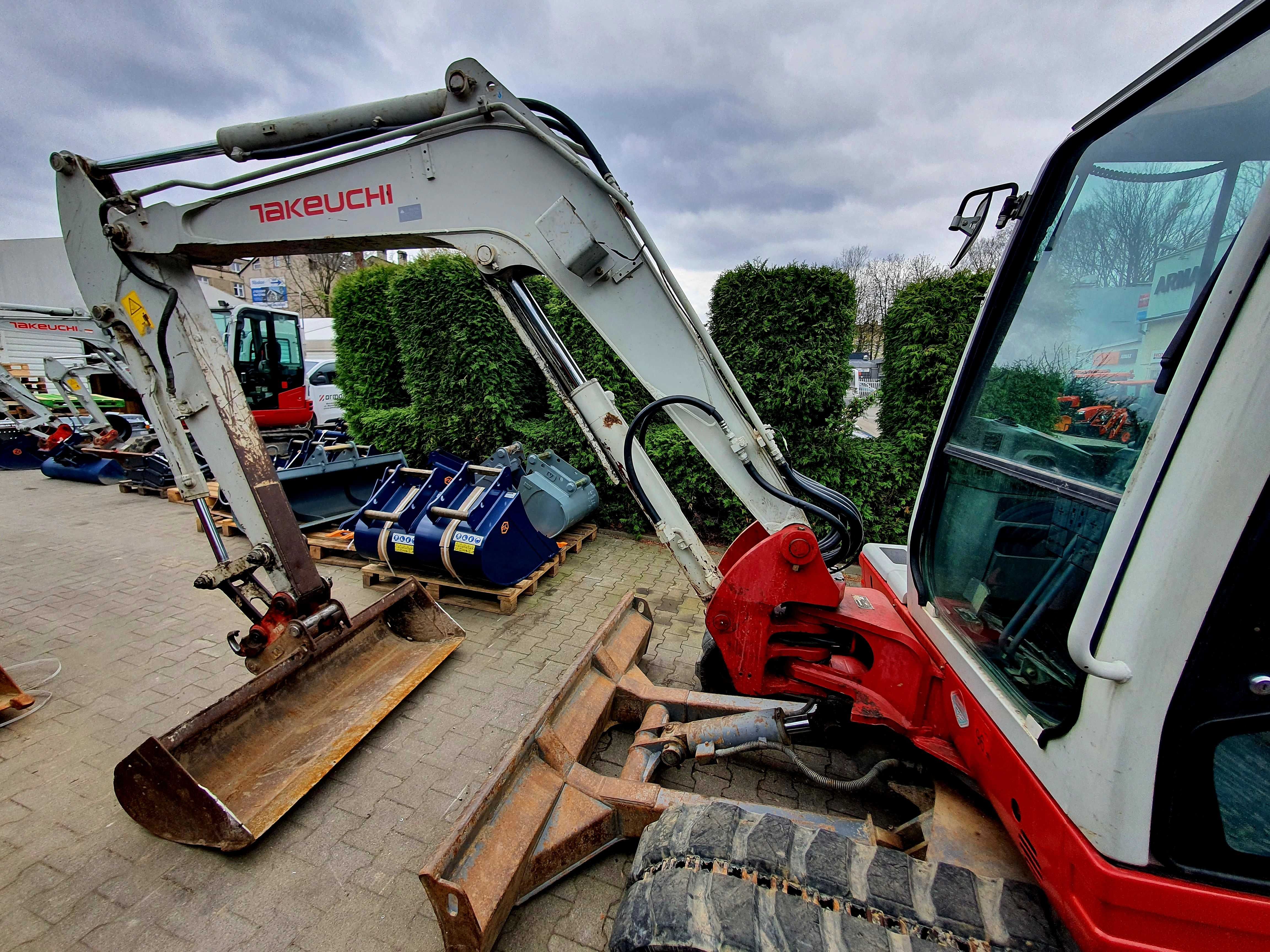 Koparka Takeuchi TB250 - 5 ton - dobry stan! Cena brutto !!!