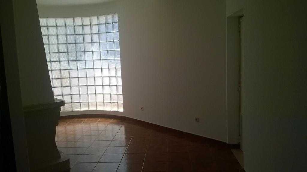 Moradia, triplex, com sótão, em Santiago do Cacém