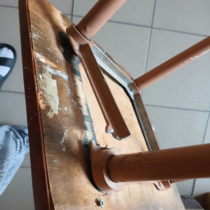 Табурет под ремонт. Стул стілець