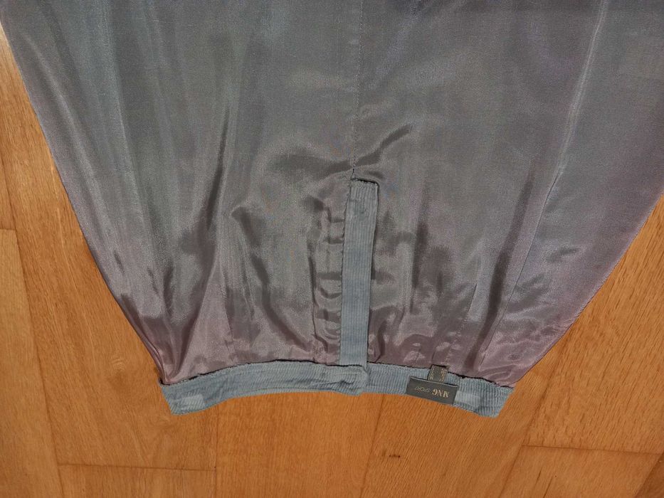 Saia em bombazine marca MANGO