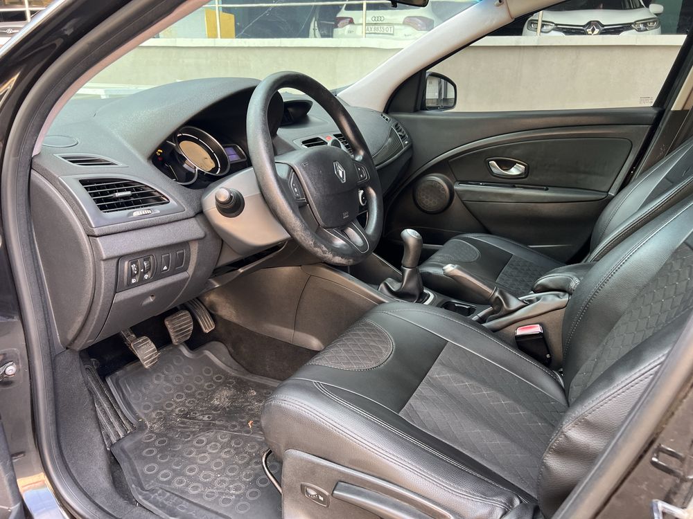 Renault Megane 3 2009 год 1.5 Дизель k9k