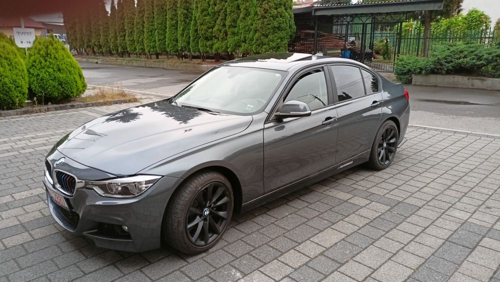BMW 320 xdrive  56  tys km full led 1 właściciel