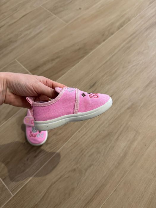 Тапки для дівчинки 20 розмір