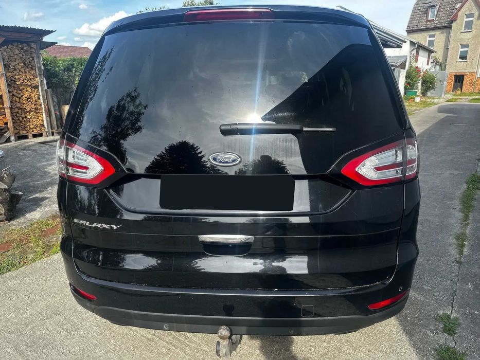 Ford Galaxy      2016