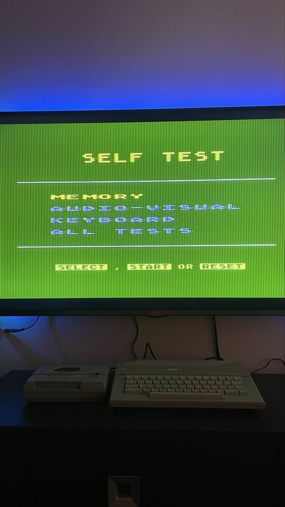Retro Atari 65XE ECI + magnetofon