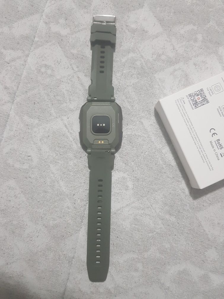 Smartwatch Bysl S20 green army