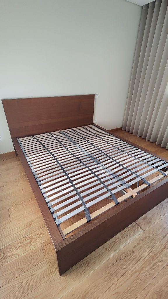 Cama IKEA Malm 160x200 castanha