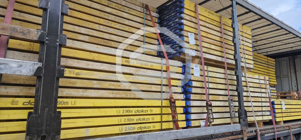 Dźwigary Blaty Sklejka Stemple Trójnogi Głowice Podpory Rusztowania