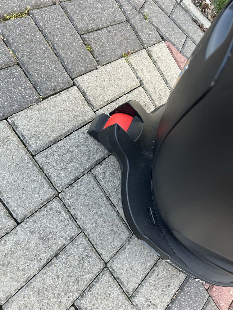 Fotelik samochodowy Britax Romer Swingfix M i-Size