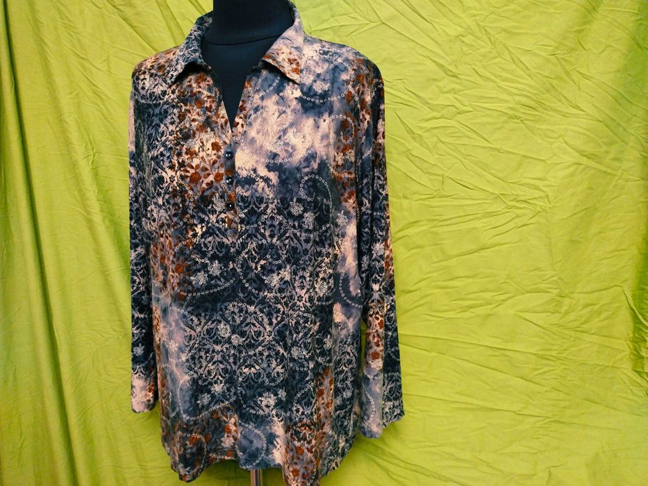 бархатиста кофточка 60-62 большого р-р Laura Lebek