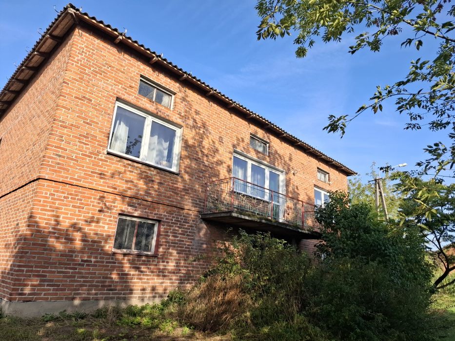 Sprzedam dom ze stodołą