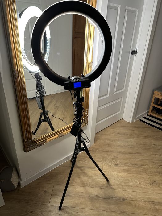 lampa pierścieniowa IVISii