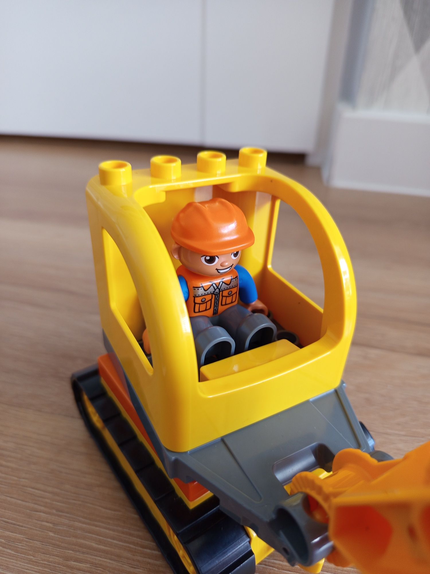 LEGO Duplo 10812 - Ciężarówka i koparka gąsienicowa