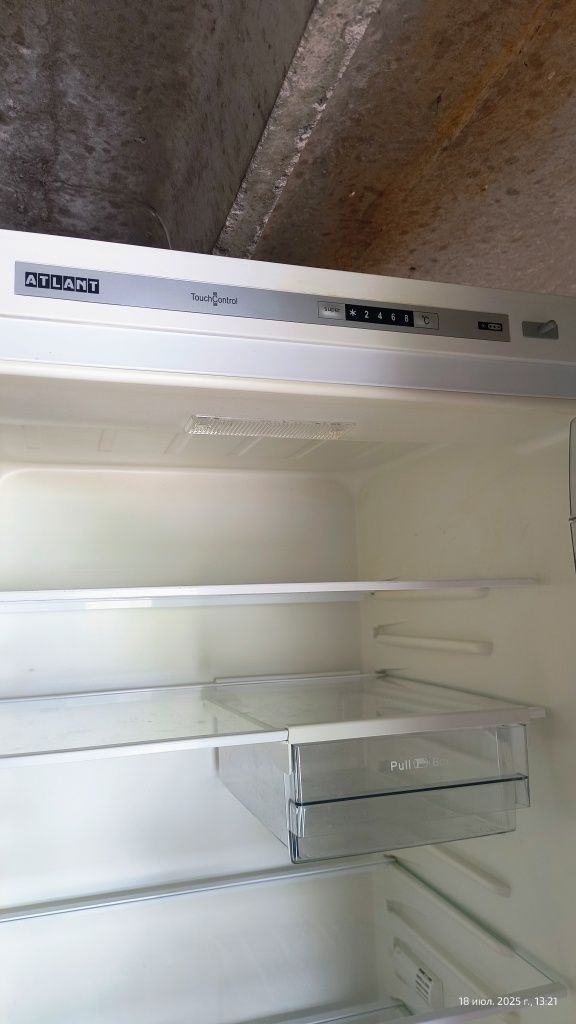 Продам холодильник